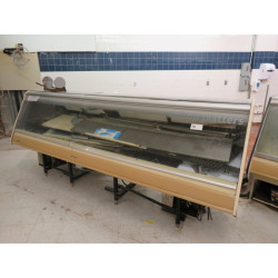 Lot 48 - 10FT HILL/PHOENIX PSFGSSC GRAVITY-COIL SERVICE SEAFOOD CASE 2010 - REMOTE COOLED, NO COMPRESSOR