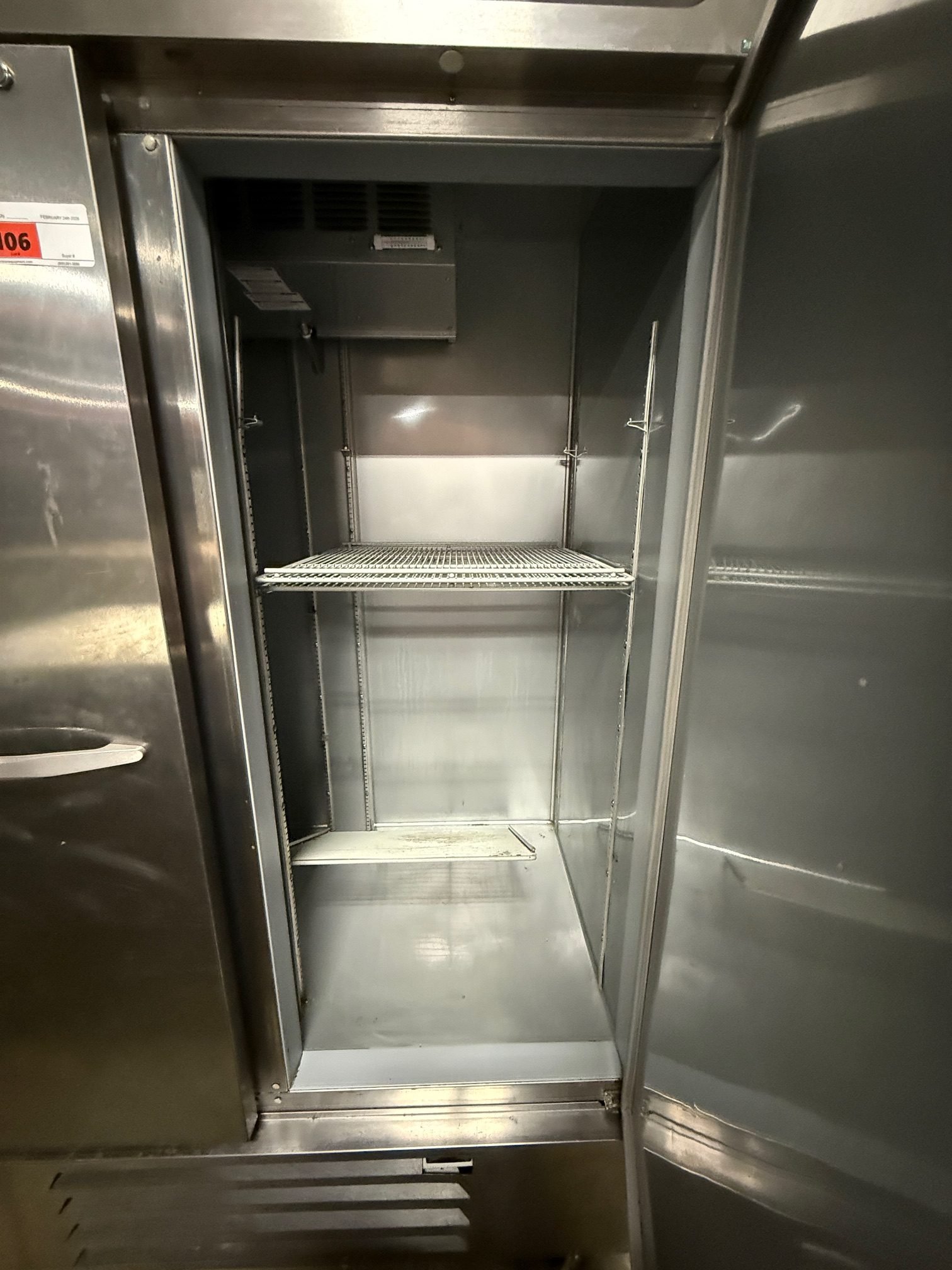 BEVERAGE AIR RB49HC-1S 52" TWO SECTION SOLID DOOR REACH IN REFRIGERATOR