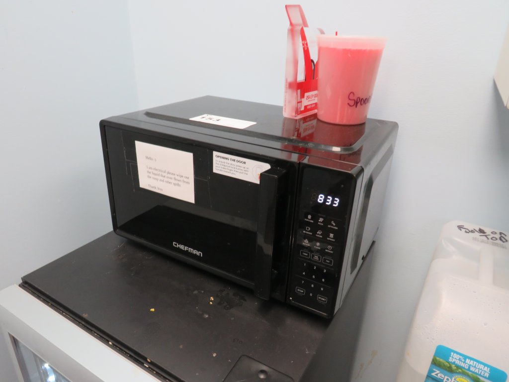 Lot 153 - CHEFMAN MICROWAVE